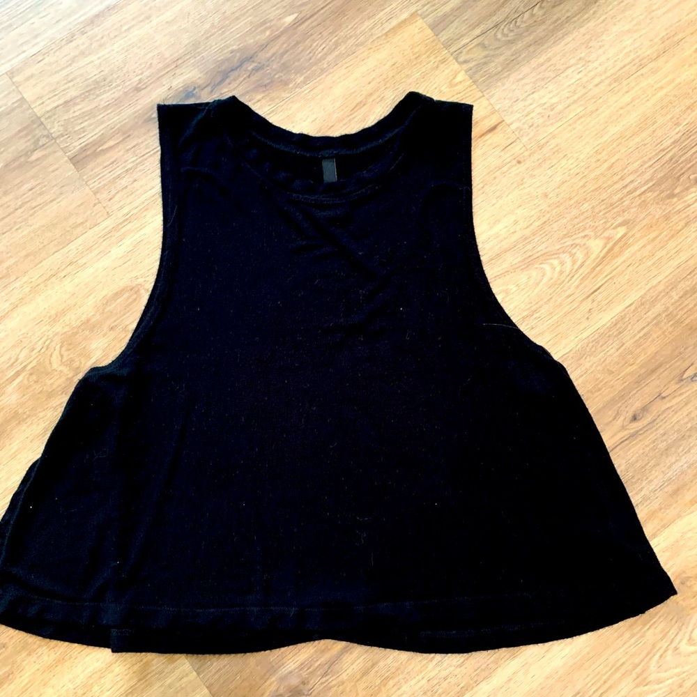 CARBON38 Black Muscle Tank